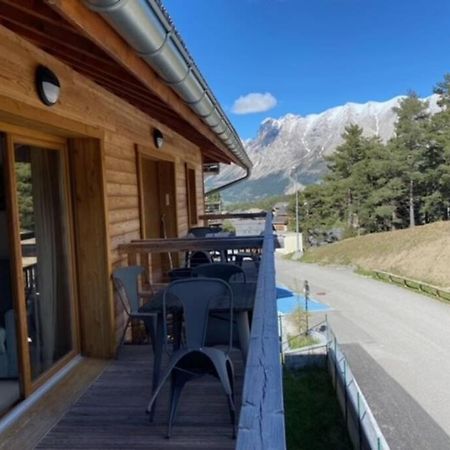 Appartement De Charme Dans Residence Avec Piscine La Joue Du Loup Saint-Étienne-en-Dévoluy Zewnętrze zdjęcie