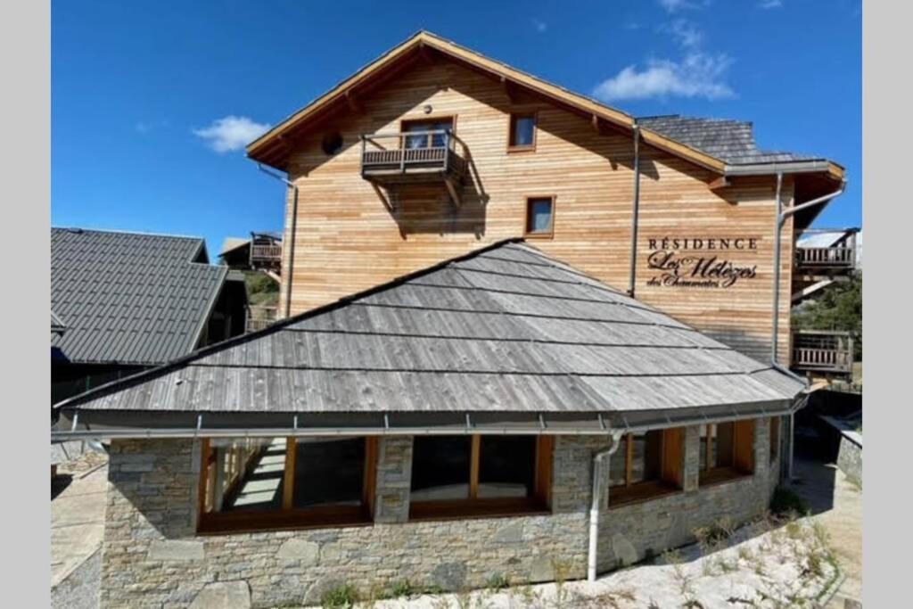 Appartement De Charme Dans Residence Avec Piscine La Joue Du Loup Saint-Étienne-en-Dévoluy Zewnętrze zdjęcie